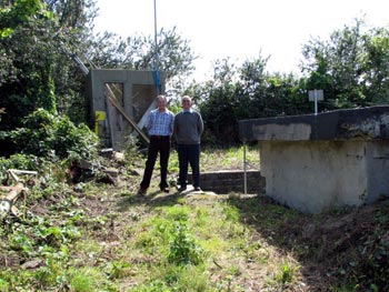 Martyn & Koos outside Bunker