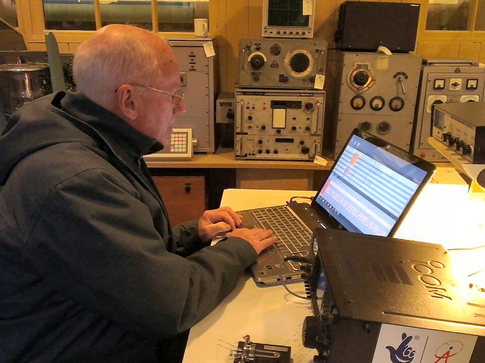 Andy G0IBN Operating CW